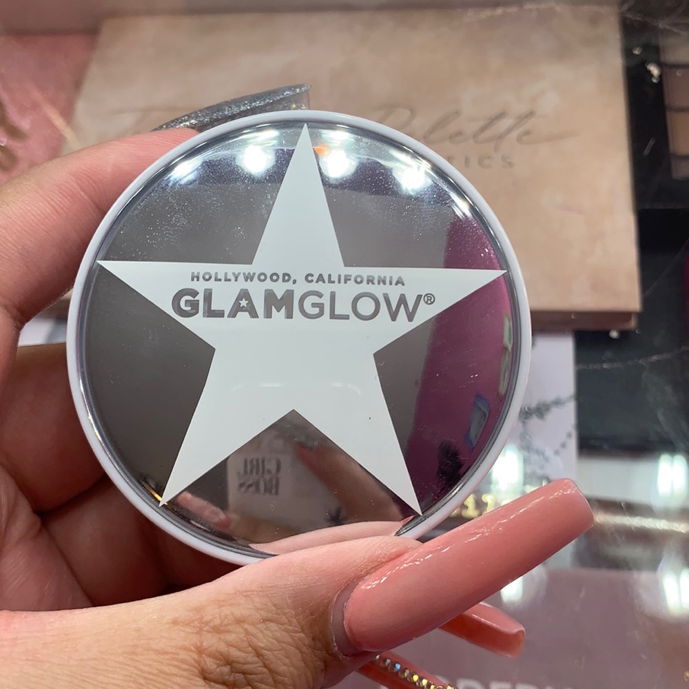 Glam glow primer